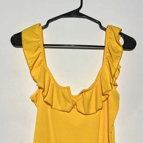Shein Yellow Ruffle Ribbed Bodysuit Size M - Picture 2 of 7